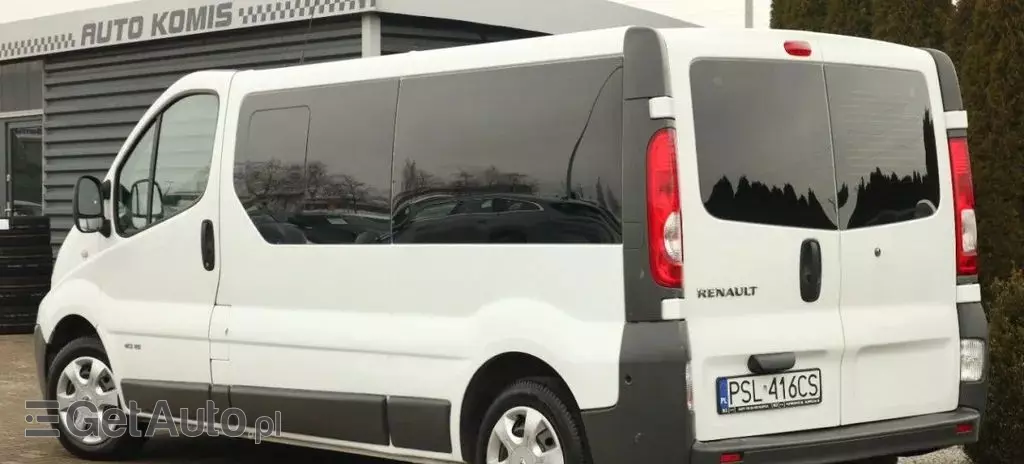 RENAULT Trafic 