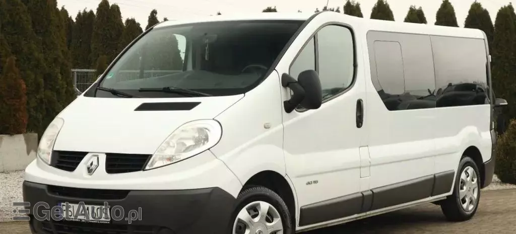 RENAULT Trafic 