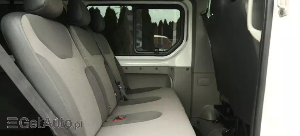 RENAULT Trafic 