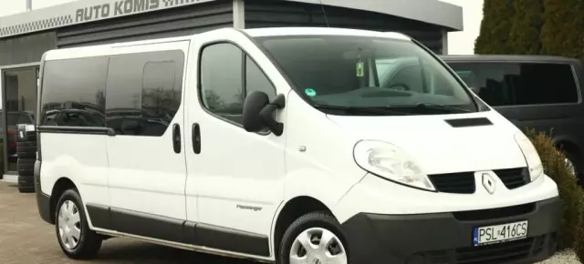 RENAULT Trafic 