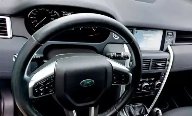 LAND ROVER Discovery 