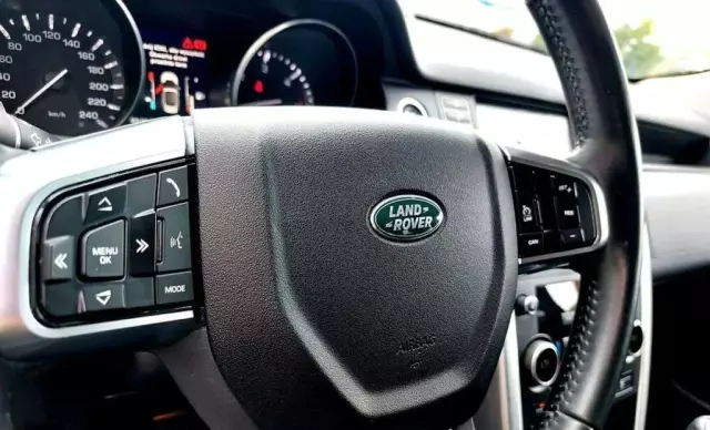 LAND ROVER Discovery 