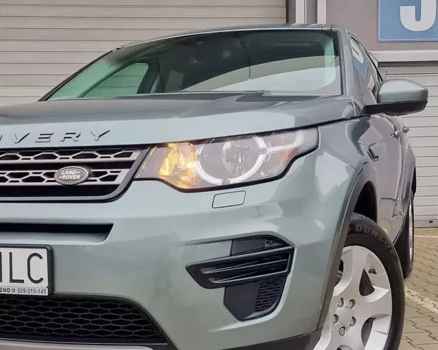 LAND ROVER Discovery 