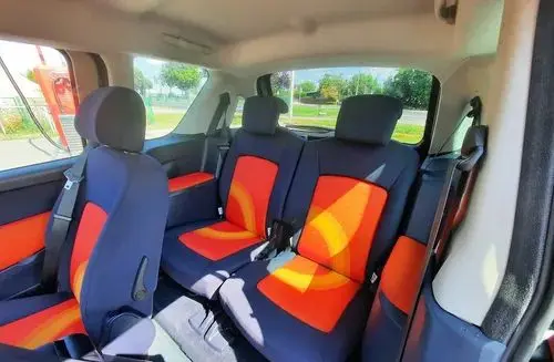 PEUGEOT 1007 