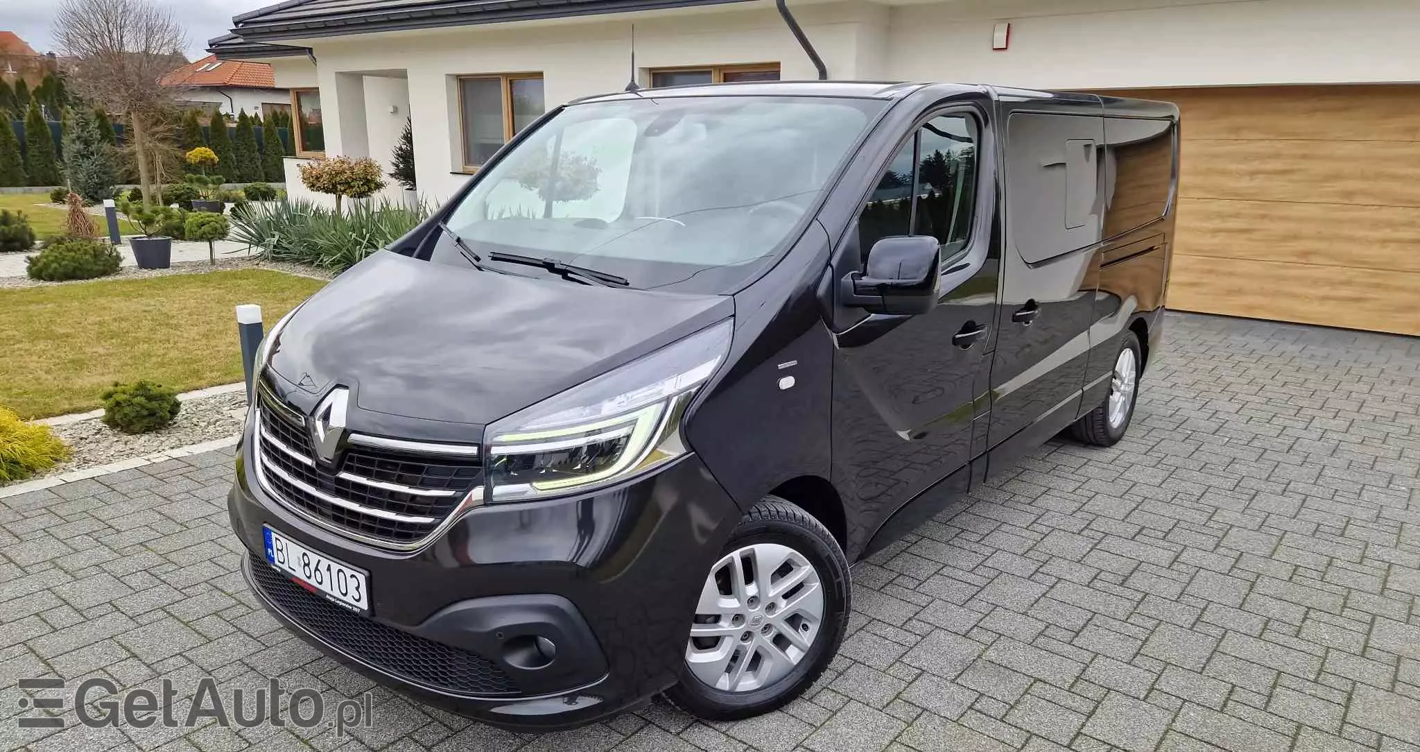 RENAULT Trafic Grand SpaceClass 2.0 dCi EDC