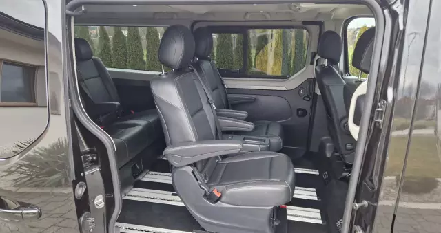 RENAULT Trafic Grand SpaceClass 2.0 dCi EDC