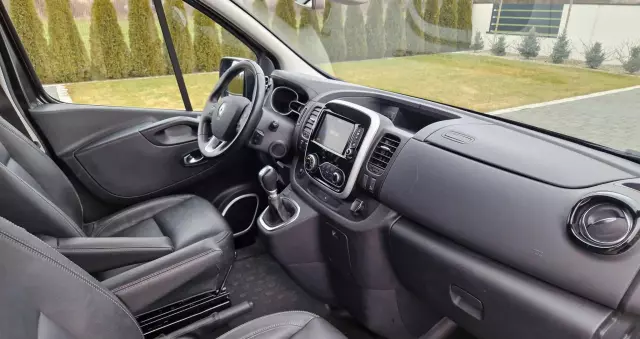 RENAULT Trafic Grand SpaceClass 2.0 dCi EDC