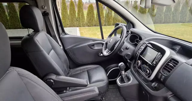 RENAULT Trafic Grand SpaceClass 2.0 dCi EDC