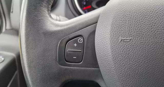 RENAULT Trafic Grand SpaceClass 2.0 dCi EDC