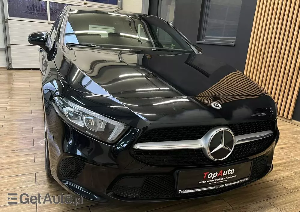 MERCEDES-BENZ Klasa A 180 d 7G-DCT