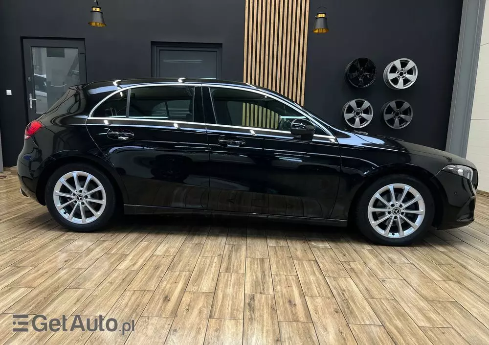 MERCEDES-BENZ Klasa A 180 d 7G-DCT
