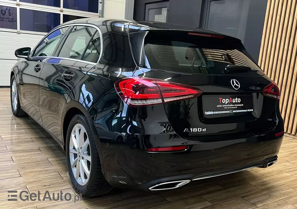 MERCEDES-BENZ Klasa A 180 d 7G-DCT