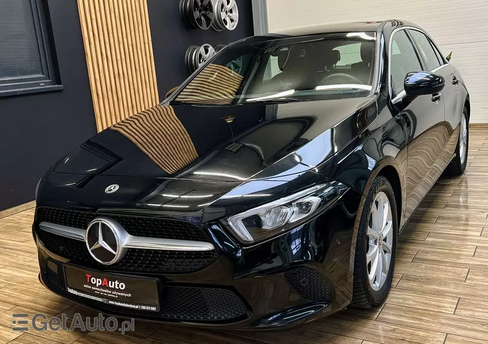 MERCEDES-BENZ Klasa A 180 d 7G-DCT