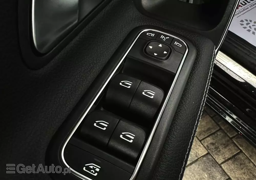 MERCEDES-BENZ Klasa A 180 d 7G-DCT