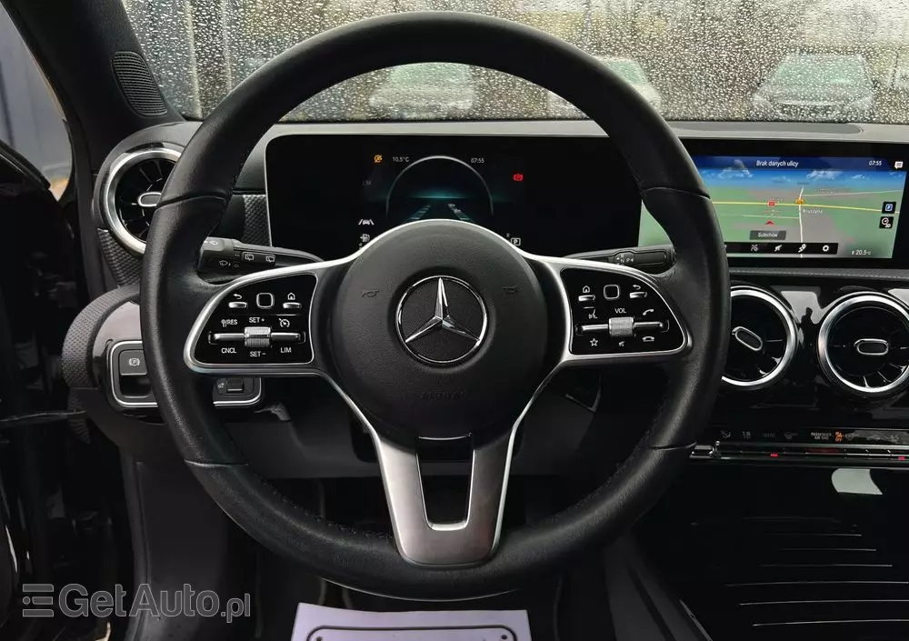 MERCEDES-BENZ Klasa A 180 d 7G-DCT