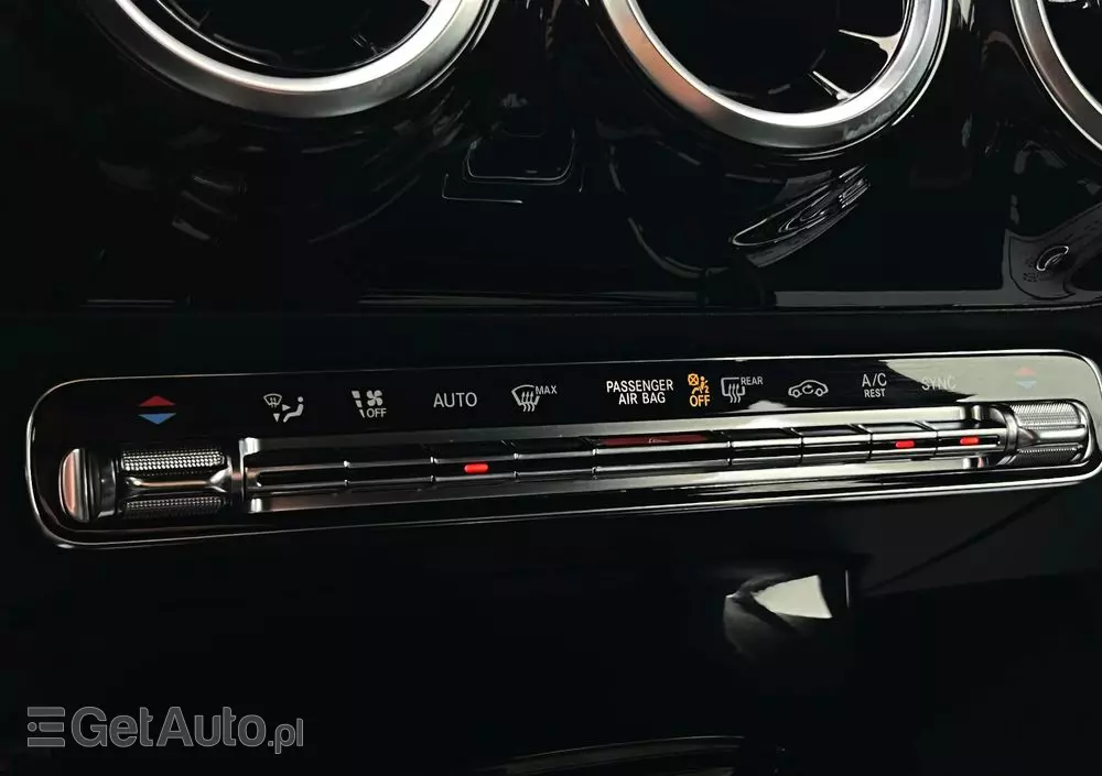 MERCEDES-BENZ Klasa A 180 d 7G-DCT