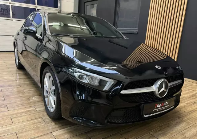MERCEDES-BENZ Klasa A 180 d 7G-DCT