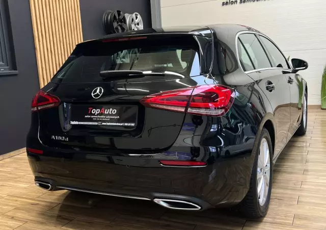 MERCEDES-BENZ Klasa A 180 d 7G-DCT