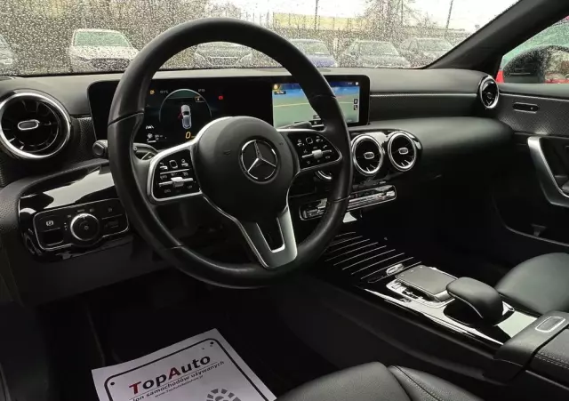 MERCEDES-BENZ Klasa A 180 d 7G-DCT