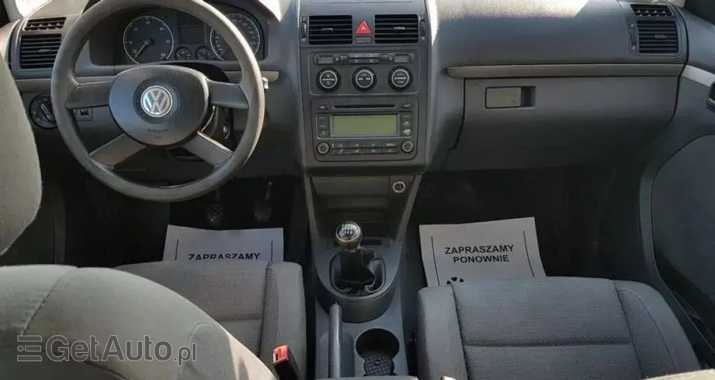 VOLKSWAGEN Touran 