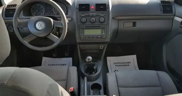 VOLKSWAGEN Touran 