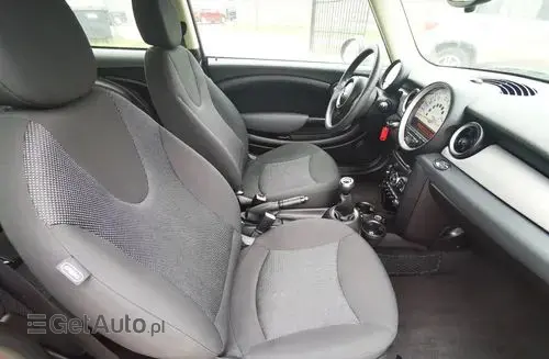 MINI One 
