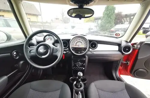 MINI One 