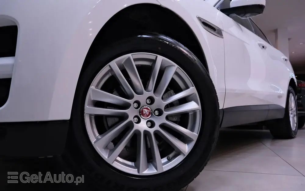 JAGUAR F-Pace 2.0 i4D AWD Prestige