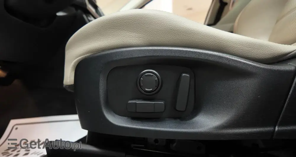 JAGUAR F-Pace 2.0 i4D AWD Prestige