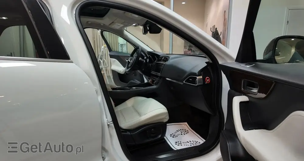 JAGUAR F-Pace 2.0 i4D AWD Prestige