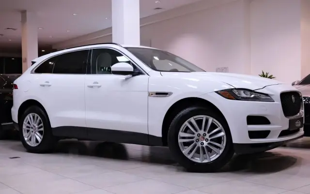 JAGUAR F-Pace 2.0 i4D AWD Prestige