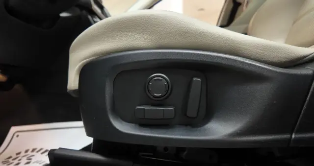 JAGUAR F-Pace 2.0 i4D AWD Prestige