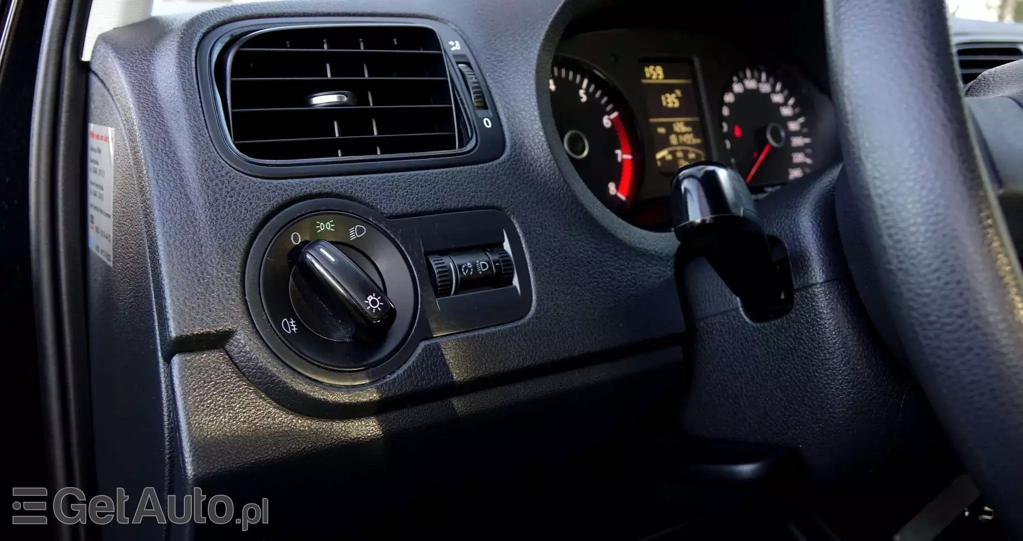 VOLKSWAGEN Polo 1.2 Life