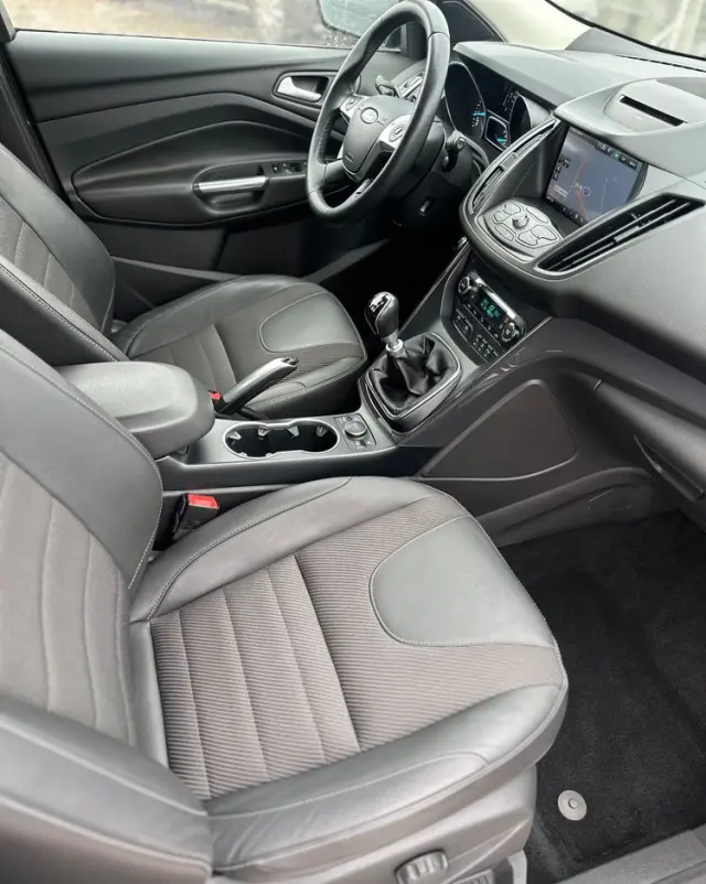 FORD Kuga 1.5 EcoBoost FWD Titanium ASS