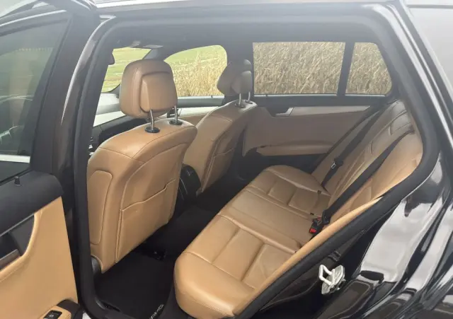 MERCEDES-BENZ Klasa C 200 CDI Avantgarde Edition