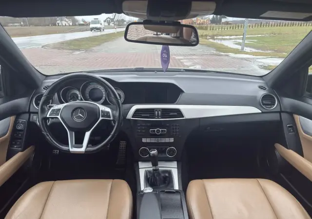 MERCEDES-BENZ Klasa C 200 CDI Avantgarde Edition