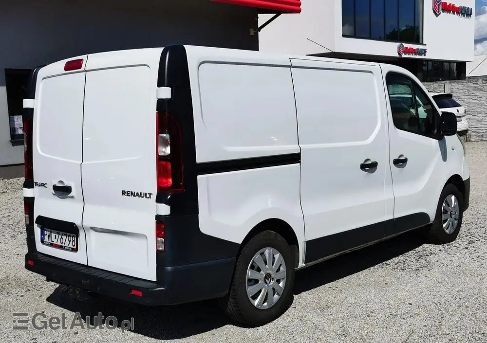 RENAULT Trafic 
