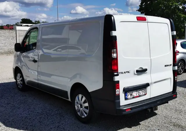 RENAULT Trafic 