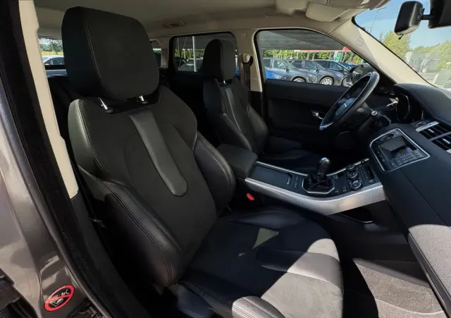 LAND ROVER Range Rover Evoque 2.2SD4 Dynamic