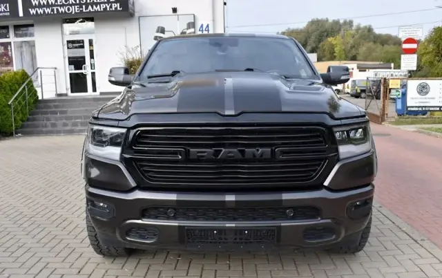 DODGE RAM 1500 5.7 4x4