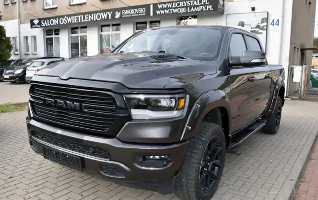 DODGE RAM 1500 5.7 4x4