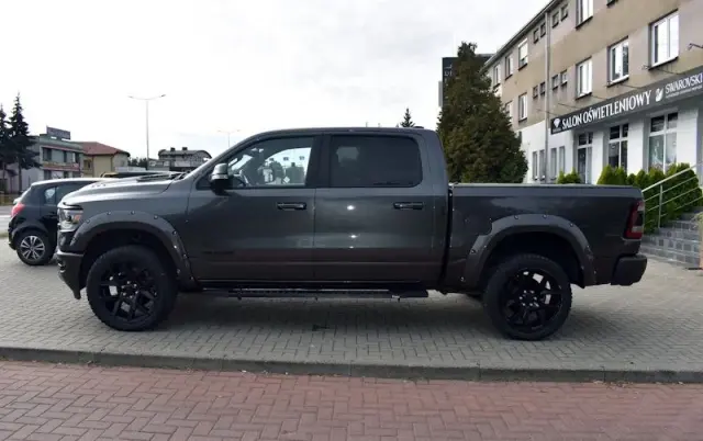 DODGE RAM 1500 5.7 4x4