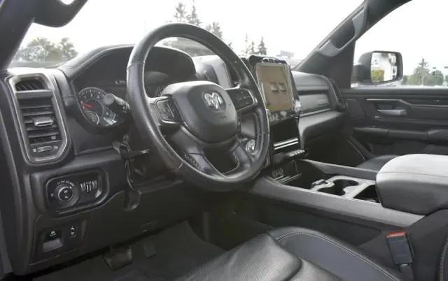 DODGE RAM 1500 5.7 4x4