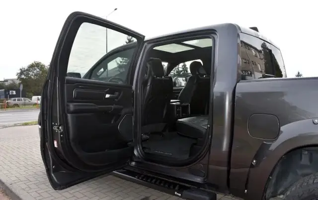 DODGE RAM 1500 5.7 4x4