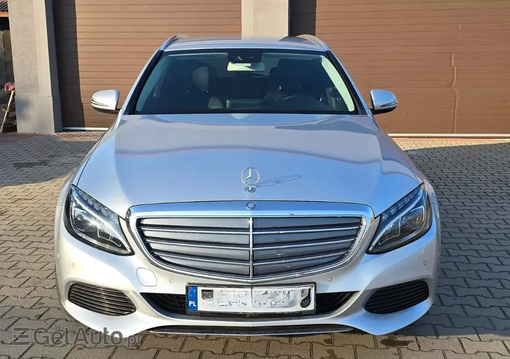 MERCEDES-BENZ Klasa C 250 d 4-Matic 9G-TRONIC