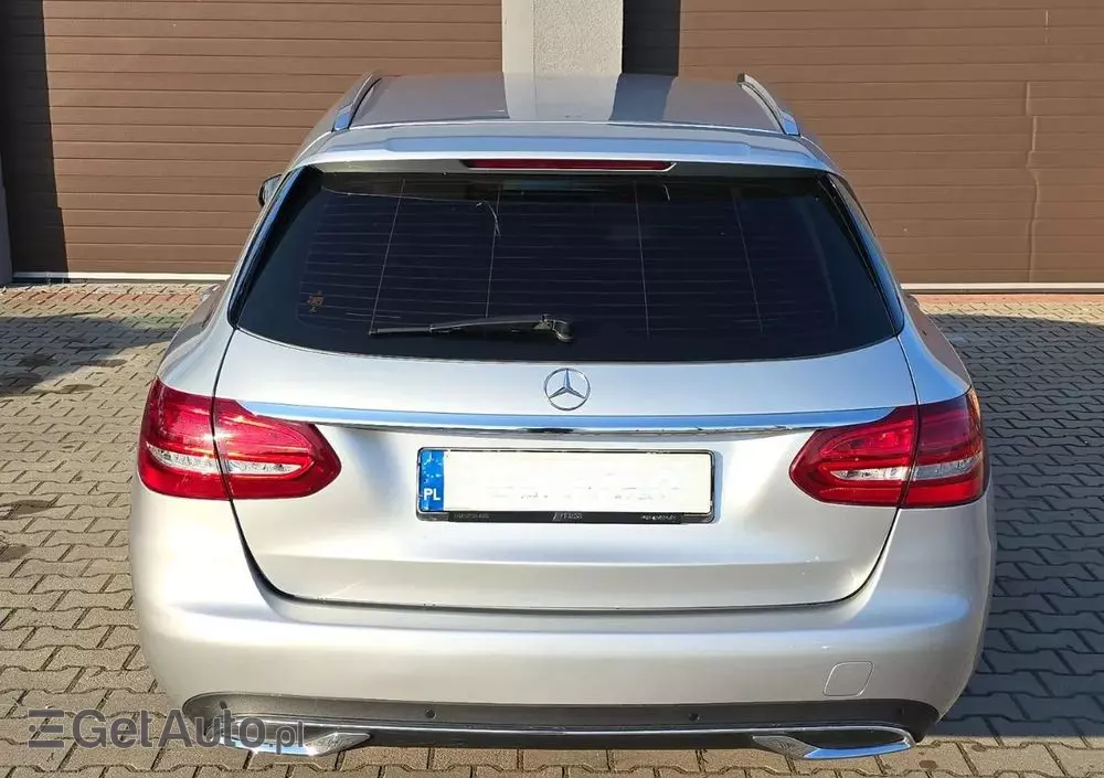 MERCEDES-BENZ Klasa C 250 d 4-Matic 9G-TRONIC
