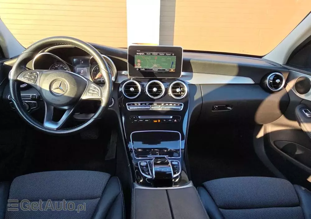 MERCEDES-BENZ Klasa C 250 d 4-Matic 9G-TRONIC
