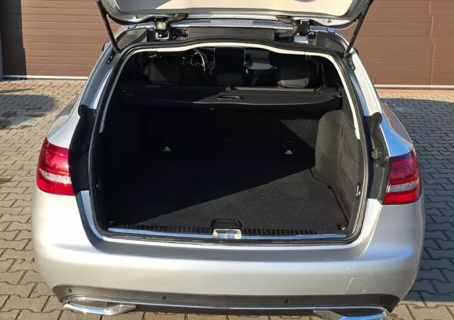 MERCEDES-BENZ Klasa C 250 d 4-Matic 9G-TRONIC