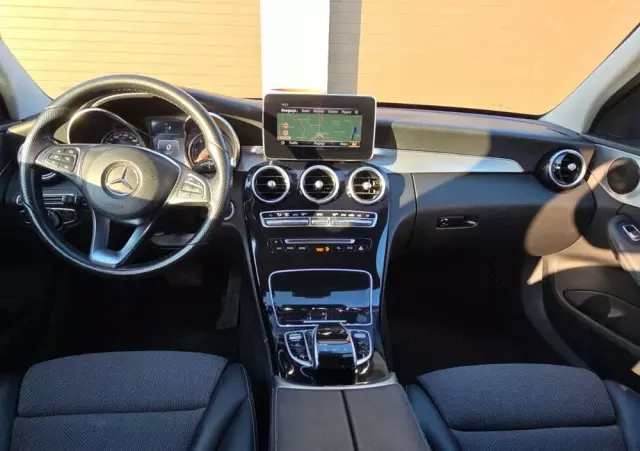 MERCEDES-BENZ Klasa C 250 d 4-Matic 9G-TRONIC