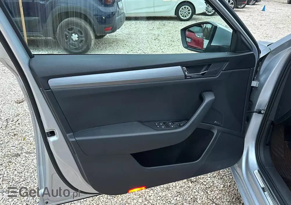 SKODA Superb 2.0 TDI 4x4 Style DSG